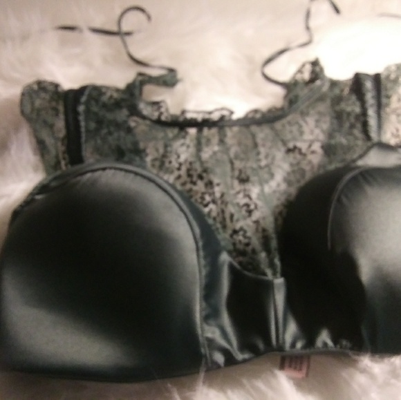 Dream Angels top NWOT final price lace - Picture 8 of 9